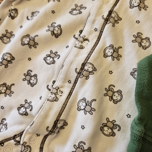 Set of two mixed brand, 6-9 month sleepers. 100% cotton - Picture 5 of 5